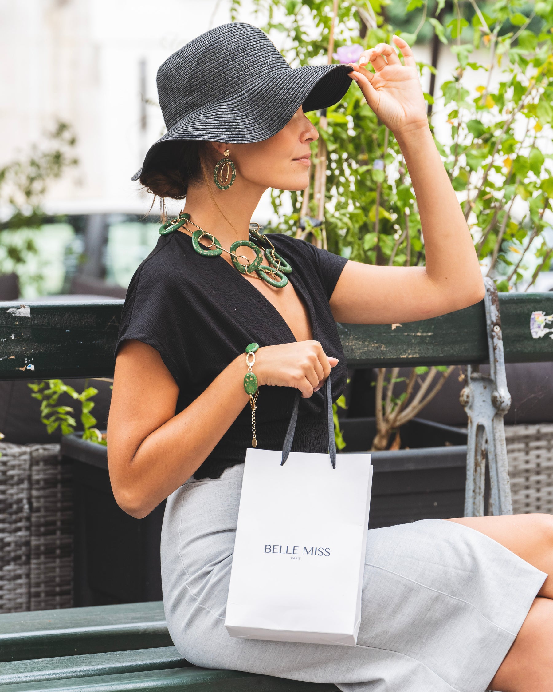 Bijoux et Mythologie : Quand les pierres précieuses étaient tissées dans les récits mythologiques