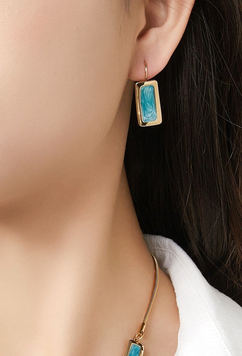 Boucle d'oreille dormeuse Bajla