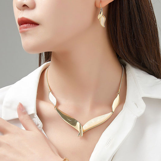 Collier Bernarda