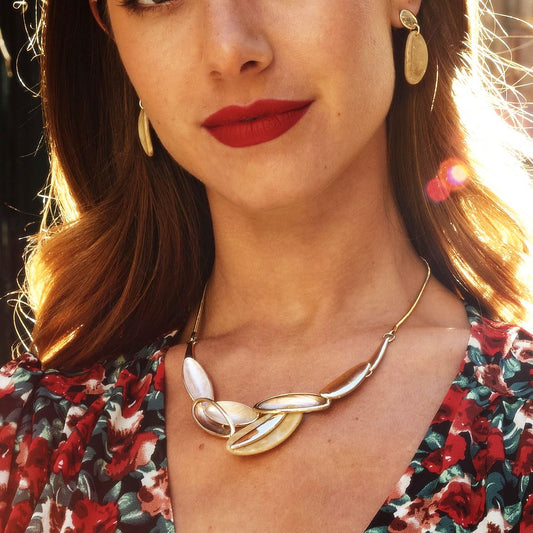 Collier Asuka