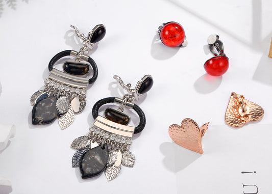 Comment porter des boucles d’oreilles clips sans avoir mal ?