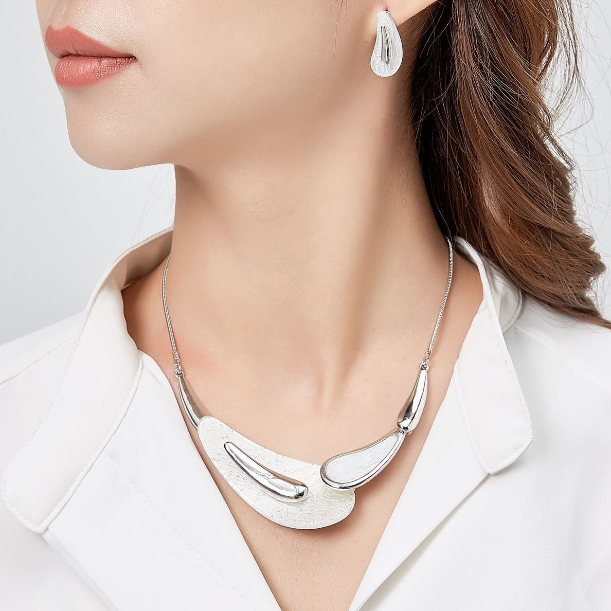 Collier Fukui