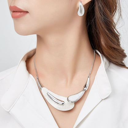 Collier Fukui
