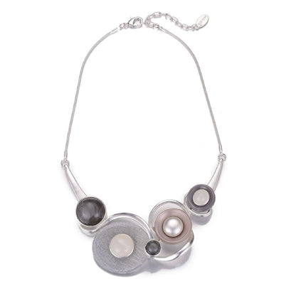 Collier Furuta