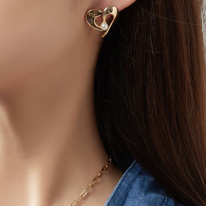 Boucle d'oreille tige Gertrudis