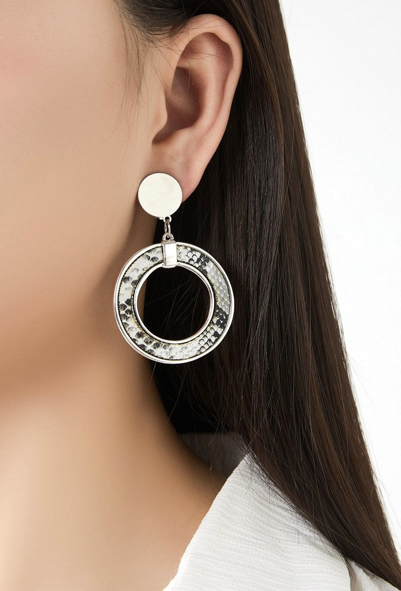 Kazue clip-on earring