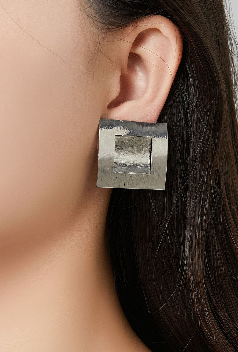 Nassil clip-on earring