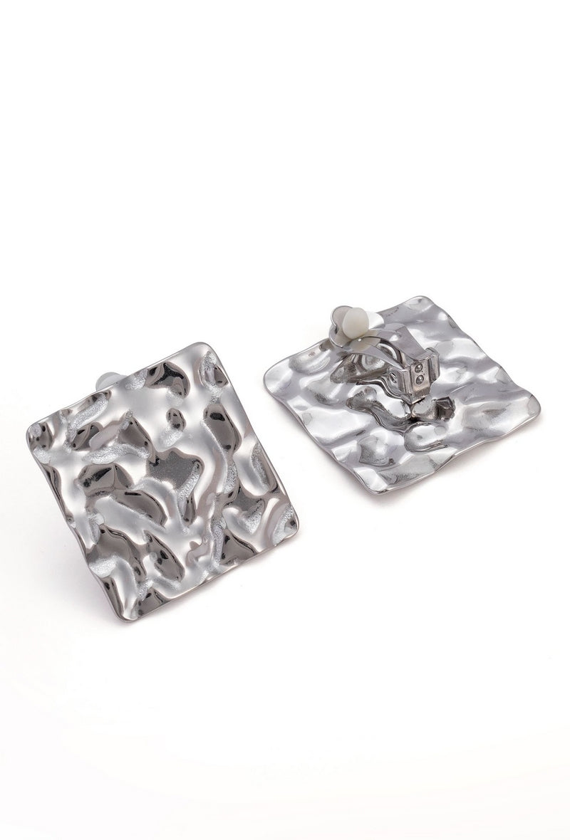 Varduhi clip-on earring