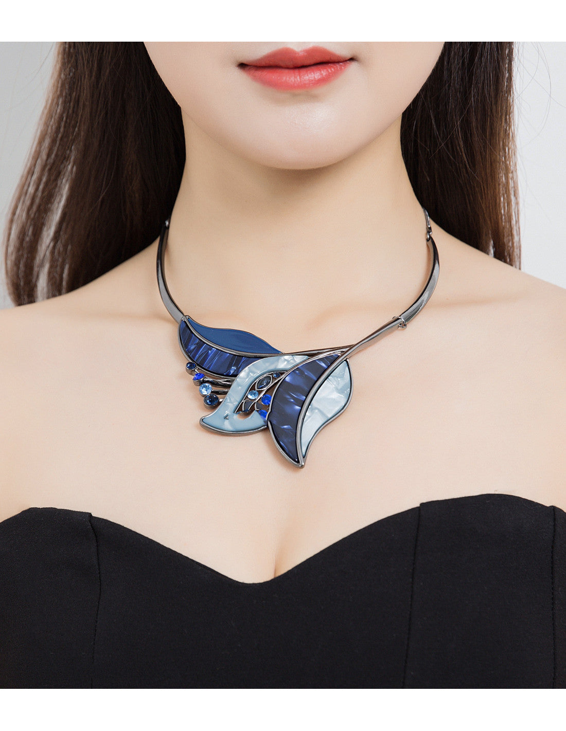 Collier Anis porté – Belle Miss Paris
